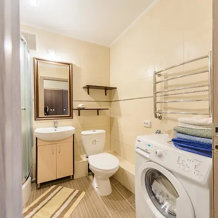 New Near Airport Apartamento *